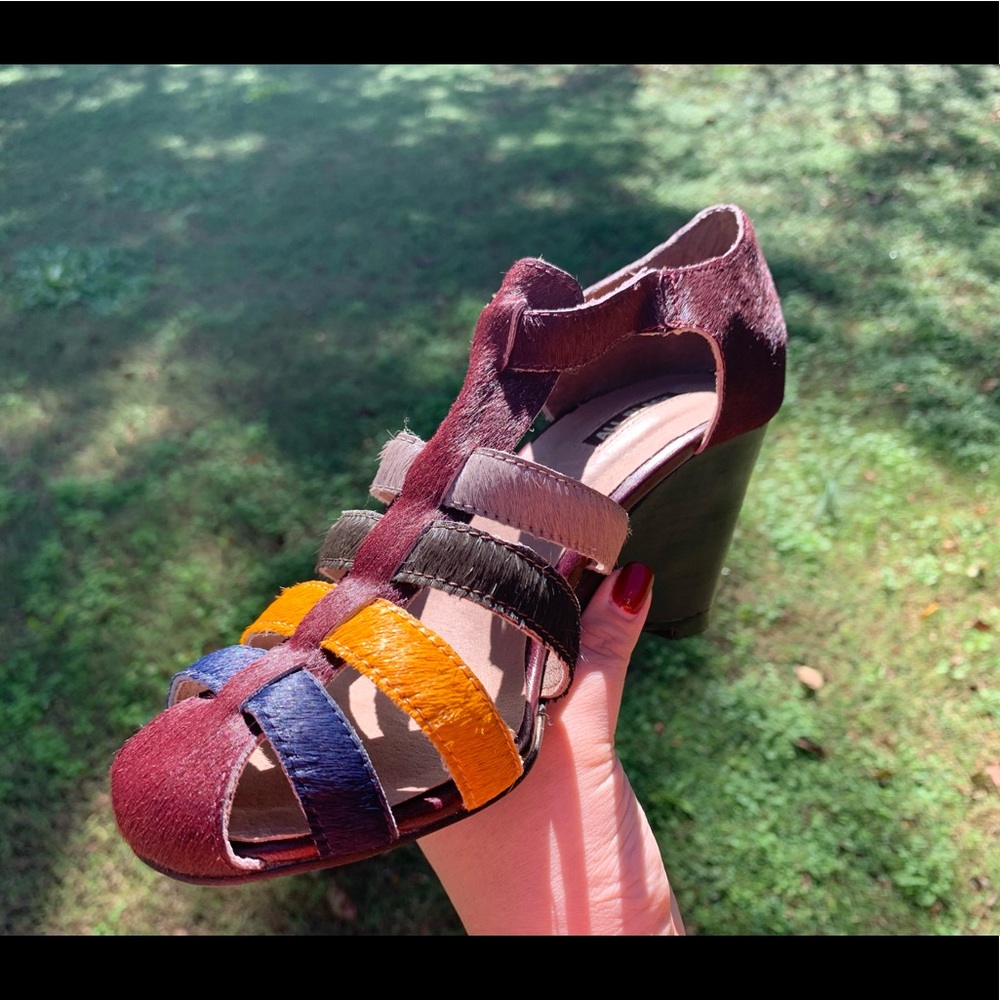 NWOT Cowhide Multi-Strap Wedge Heels - Picture 2 of 12